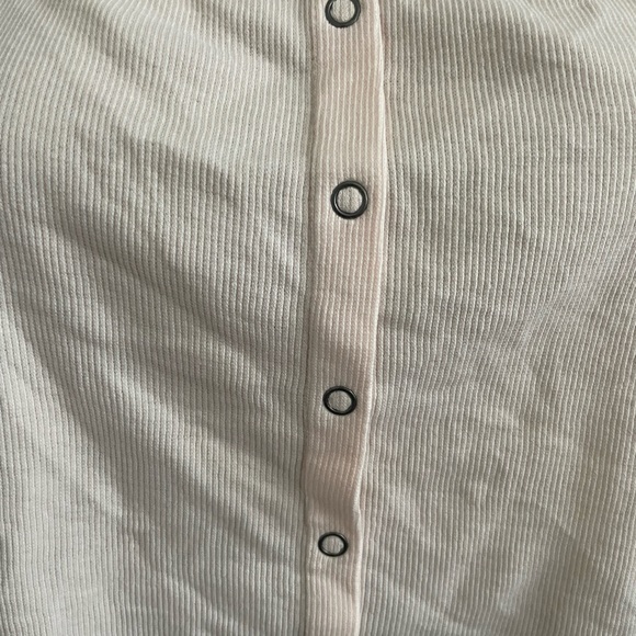 Snap Front Crop Camisole - Picture 5 of 7